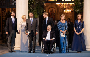 Constantin II et Anne-Marie de Grèce au mariage de Philippos de Grèce et Nina Flohr le 23 octobre 2021 à Athènes.