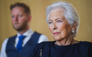 La reine Paola de Belgique photographiée lors d'un concert du Trio Arnold et Jonathan Fournel à la chapelle musicale Reine Elisabeth, à Waterloo en Belgique, le 9 juillet 2020.