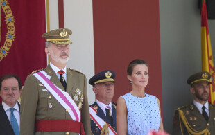 Les souverains espagnols à la Journée des forces armées 2022 à Huesca
