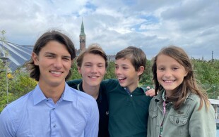 Nikolai, Felix, Henrik et Athena de Danemark à Copenhague pour les 23 ans du prince Nikolai