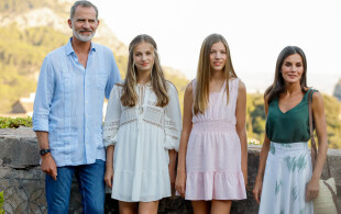 Felipe, Letizia, Leonor et Sofia d'Espagne en visite culturelle à Palma de Majorque  à la chartreuse de Valldemossa