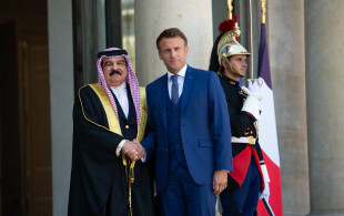 Hamad ben Issa Al Khalifa, roi de Bahrein reçu par le président Macron à l'Elysée