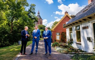 Le roi des Pays-Bas en province de Groningen
