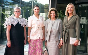 Silvia et Victoria de Suède aux journées nordiques aux archives royales à Stockholm