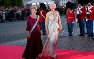 Anne-Marie de Grèce, Benedikte de Danemark au théâtre royal à Copenhague