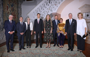 Dîner au Palais princier à Vaduz pour Philippe et Mathilde de Belgique, Henri et Maria Teresa de Luxembourg, Alois et Sophie de Liechtenstein