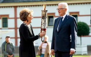 Margriet des Pays-Bas, Pieter van Vollenhoven au Palais Het Loo pour accueillir des desdendants de vétérans canadiens