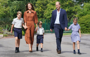 Rentrée scolaire des princes de Cambridge à Lambrook school dans le Berkshire