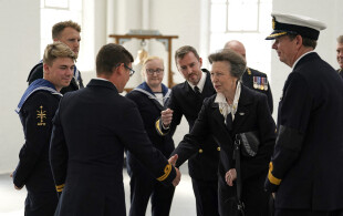 La princesse Anne à Portsmouth remercie la Royal Navy pour sa participation aux funérailles de la reine, en novembre 2022.