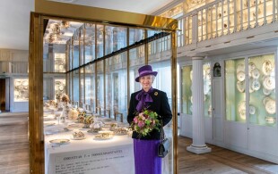 Benedikte de Danemark au château de Kolding pour une exposition sur Flora Danica