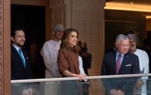 Abdallah et Rania de Jordanie, Hussein de Jordanie à Mascate jour 2 au musée national et opéra
