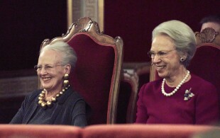 Margrethe et Benedikte de Danemark à un concert à Fredensborg