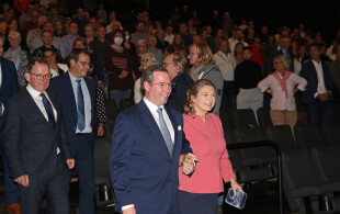 Guillaume et Stéphanie de Luxembourg au cinéma Kinépolis au Kirchberg pour un documentaire sur le monde agricole