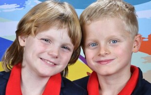 Photo de classe 2022 pour Jacques et Gabriella de Monaco scolarisés au Collège François d'Assise-Nicolas Barre