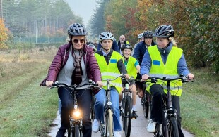 Mathilde de Belgique à vélo en province de Limbourg sur le thème de la santé mentale