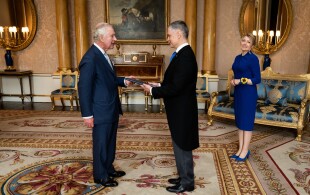 Charles III reçoit le nouvel ambassadeur d'Ukraine Vadym Prystaiko