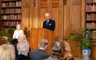 Le roi de Suède à la bibliothèque Bernadotte au palais royal pour un symposium sur la gastronomie