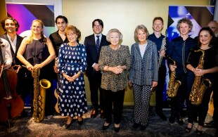 Beatrix, Margriet, Irène des Pays-Bas, Bernardo Guillermo à La Haye pour les 55 ans du nconcours musical Princesse Christina