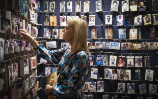 Sophie de Wessex à Kigali au Rwanda  au monument du génocide