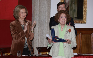 La reine Sophie d'Espagne à l'Escorial pour une remise de prix