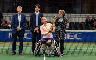 Margriet des Pays-Bas à Oss pour le championnat du monde de tennis en fauteuil roulant