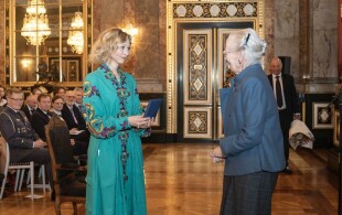 Margrethe de Danemark à Christiansborg pour le prix Ebbe Munck 2022