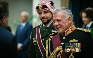 Le roi de Jordanie à l'ouverture du parlement