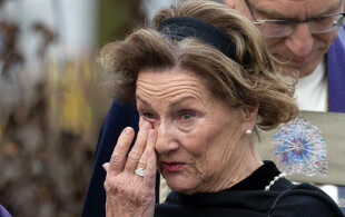 Sonja de Norvège aux funérailles de l'évêque Rosemarie Köhn  à Hamar