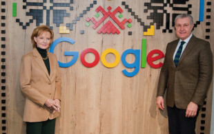 Margareta et Radu de Roumanie au siège de Google à Bucarest
