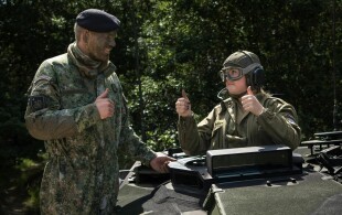 La princesse héritière des Pays-Bas a visité trois composantes de l'armée