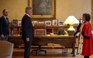 Philippe de Belgique à la prestation de serment de Madame Inge Godart, procureure générale près de la Cour d’Appel de Mons au Palais royal
