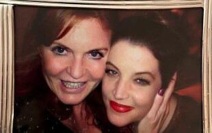 Sarah, duchesse d'York rend hommage à son amie Lisa Marie Presley décédée à 54 ans