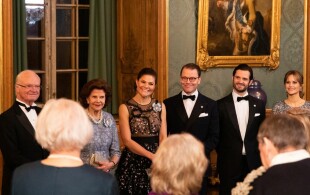 Dîner de gala au Palais royal de Stockholm