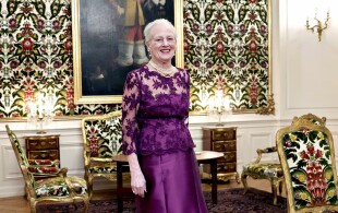 La reine de Danemark à Amalienborg pour un dîner avec la marine