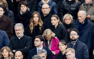 Clotilde Courau, princesse de Venise et la princesse Vittoria de Savoie aux funérailles du pape Benoît XVI  au Vatican
