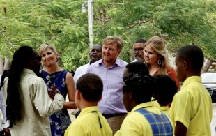 Willem-Alexander et Maxima des Pays-Bas, Amalia- des Pays-Bas au parc Emilio Wilson à Saint-Martin