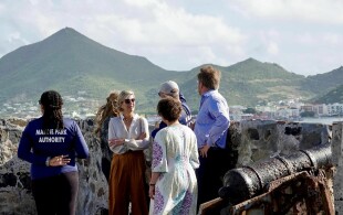 Willem-Alexander et Maxima des Pays-Bas, Amalia- des Pays-Bas à Fort Amsterdam