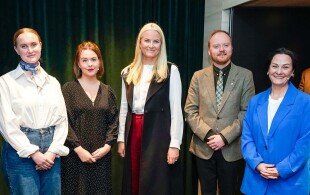 Mette-Marit de Norvège à Gardermoen pour une conférence sur la santé mentale.