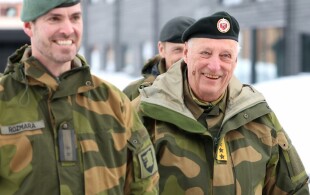 Harald de Norvège à la garnison de Varanger