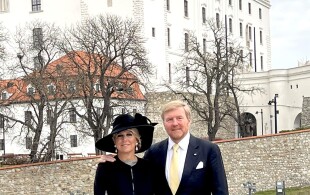 Willem-Alexander et Maxima des Pays-Bas au château de Bratislava