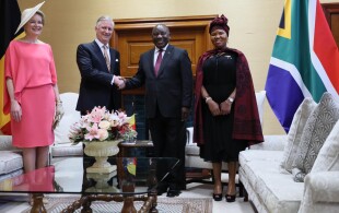 Philippe et Mathilde de Belgique à Pretoria avec le président Ramaphosa