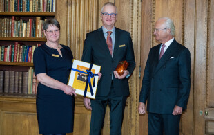 Le roi de Suède remet la médaille d'or du meilleur fermier laitier 2023
