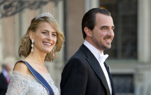 Le prince Nikolaos et la princesse Tatiana de Grèce à la chapelle royale du Palais royal à Stockholm, à l'occasion du mariage du prince Carl Philip de Suède et Sofia Hellqvist 13 juin 2015.