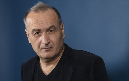 Laurent Seksik, médecin, romancier, dramaturge, et scénariste de bande dessinée. 