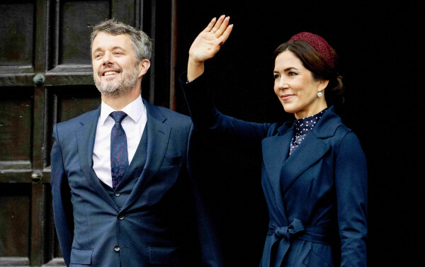le prince héritier Frederick de Danemark et son épouse ont assisté au jubilé des 50 ans de la reine Margrethe II, à l'hôtel de ville de Copenhague, le 12 novembre 2022. 