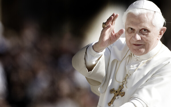 Benoît XVI en septembre 2008. 