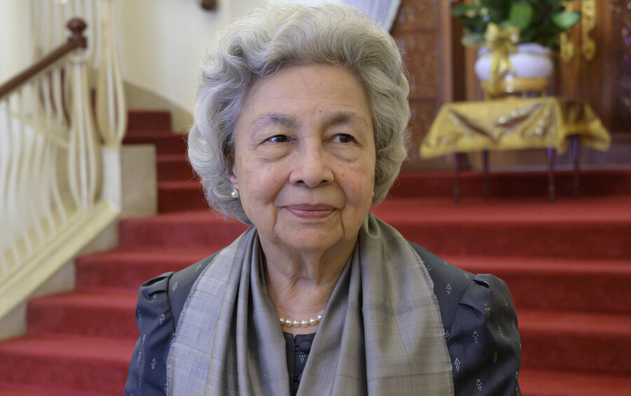 La reine mère du Cambodge a reçu Point de Vue chez elle dans le pavillon Kantha Bopha au palais royal de Phnom Penh au début de l'année 2020. © Laurent Weyl