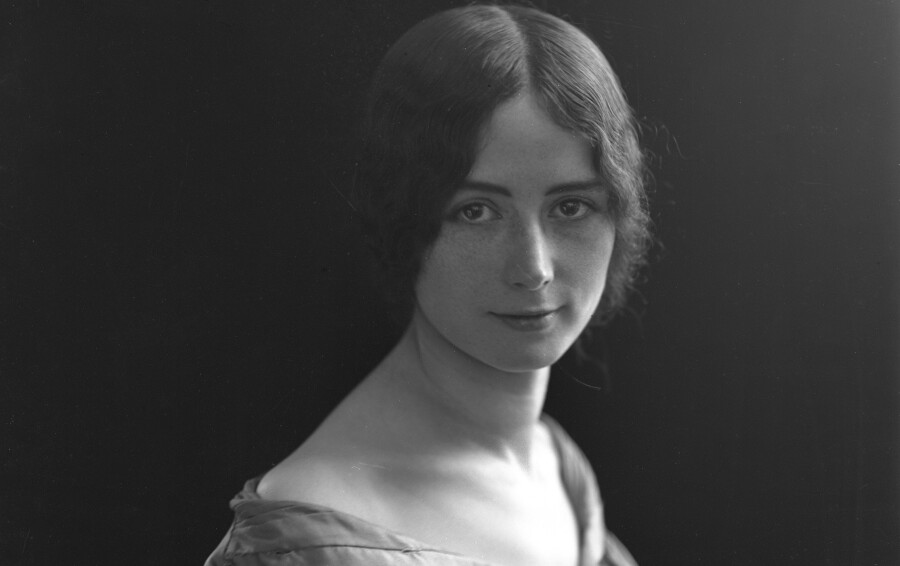 Cléo de Mérode prise en photo en 1903.