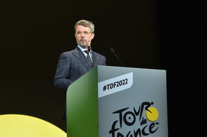 Frederik de Danemark durant la présentation de la 109e édition du Tour de France 2022 au Palais des Congrès à Paris, le 14 octobre 2021.