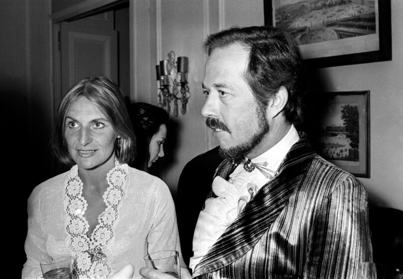 Micaela Cousino et Henri d'Orléans lors d’un cocktail à Biarritz, en 1975, l’année suivant leur rencontre.